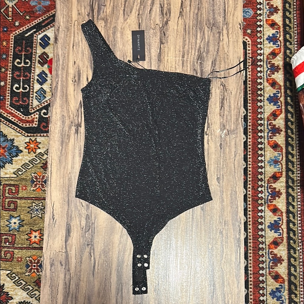💕NWT Dynamite Black Asymmetrical Bodysuit - 💕3/$40💕